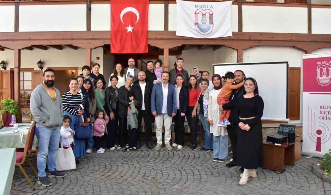 Muğla Sıtkı Koçman Üniversitesi Bilim İletişimi Ofisi, Yeni Ebeveynlik Yaklaşımlarını Ebeveynlerle Paylaştı Muğla Sıtkı Koçman Üniversitesi Bilim İletişimi Ofisi, ebeveynlere yönelik düzenlenen