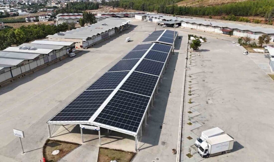 Muğla Büyükşehir Belediyesi, Fethiye Karaçulha Halinin çatısına kurduğu güneş enerjisi