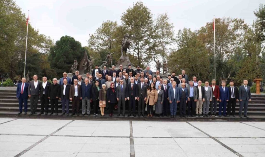 19 Ekim Muhtarlar Günü Törenleri İnegöl’de Yapıldı 19 Ekim Muhtarlar Günü, İnegöl'de düzenlenen resmi törenle kutlandı. Törene