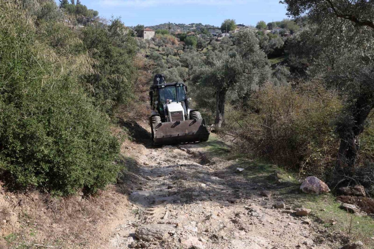Aydın Büyükşehir Belediye Başkanı Özlem Çerçioğlu, muhtarlarla yaptığı toplantılarda kentteki
