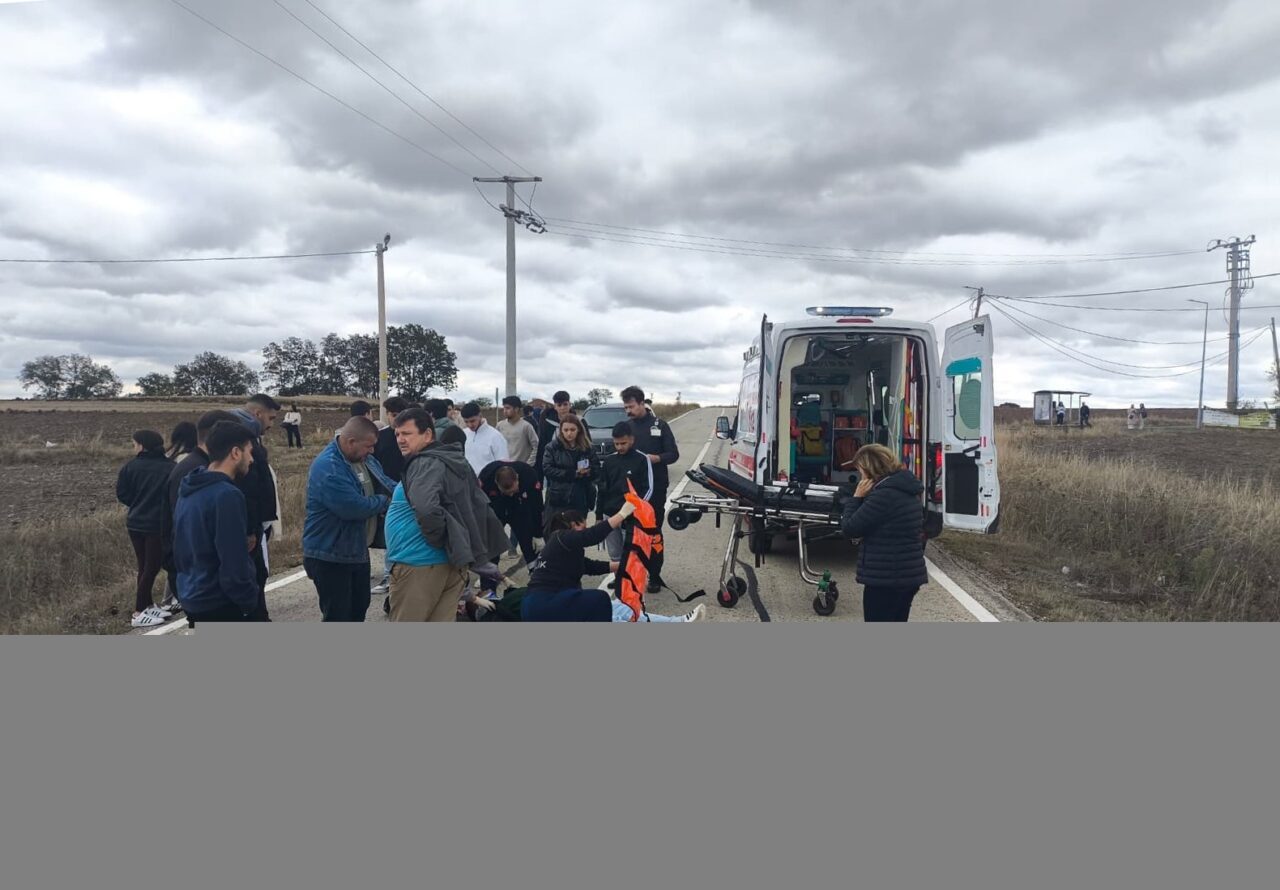 Muratlı ilçesinde H.E.D. yönetimindeki motosiklet, İ.Ö. idaresindeki otomobil ile çarpıştı.