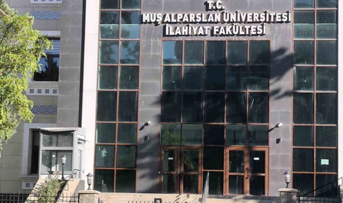 Muş Alparslan Üniversitesi'nde engelli asansörünün çalışmaması, fiziksel engelli bireyler için