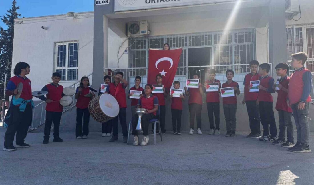 Mersin’in Mut ilçesindeki Şehit Ahmet Ersoy Ortaokulu öğrencileri, Gazze'deki durum