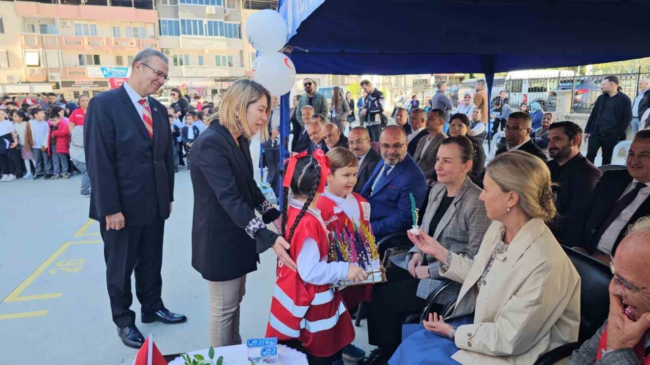 Nazilli'de Kızılay Haftası etkinliği, Türk Kızılayı Nazilli Şubesi ve Fatih