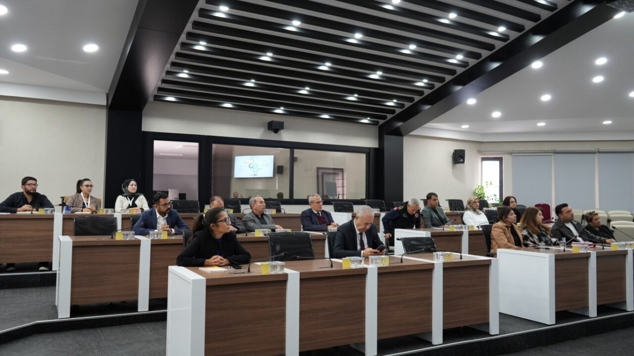 Niğde Belediyesi, 'Akıllı Şehir Stratejisi ve Yol Haritası' eğitimini 13-15