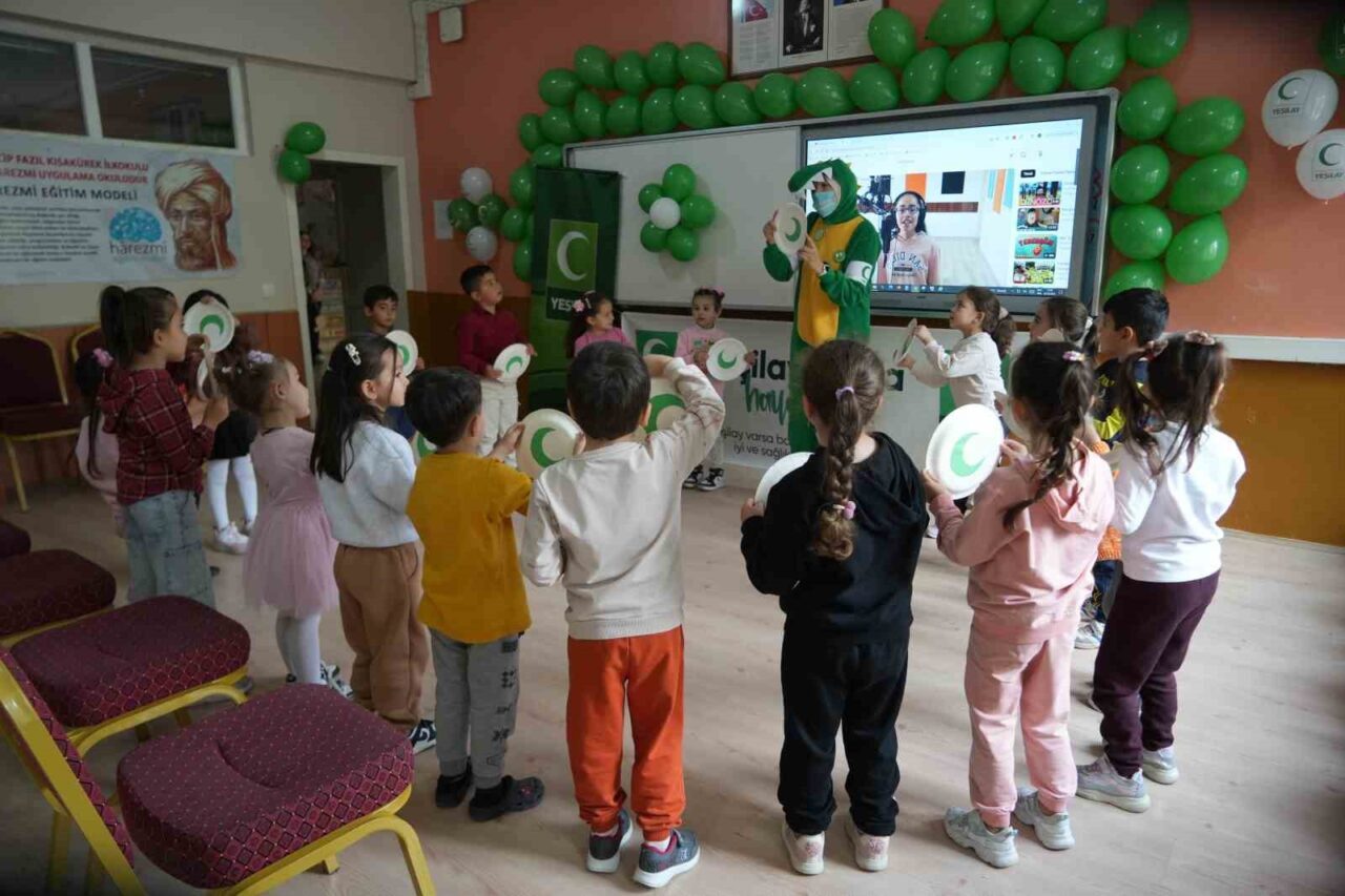 Niğde'de Yeşilay ve İl Milli Eğitim Müdürlüğü iş birliğiyle başlatılan