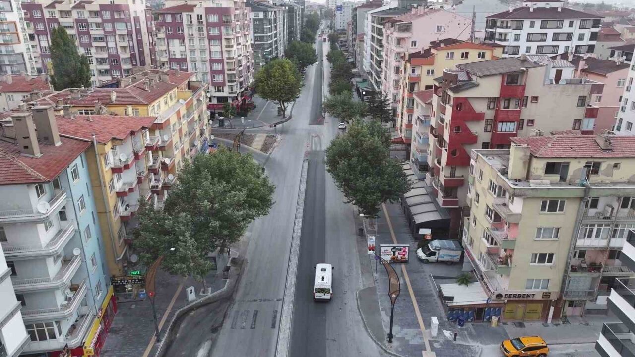 Niğde'de Tek Yön Projesi'nin yol inşaatları tamamlandı. 11 Ekim'den itibaren