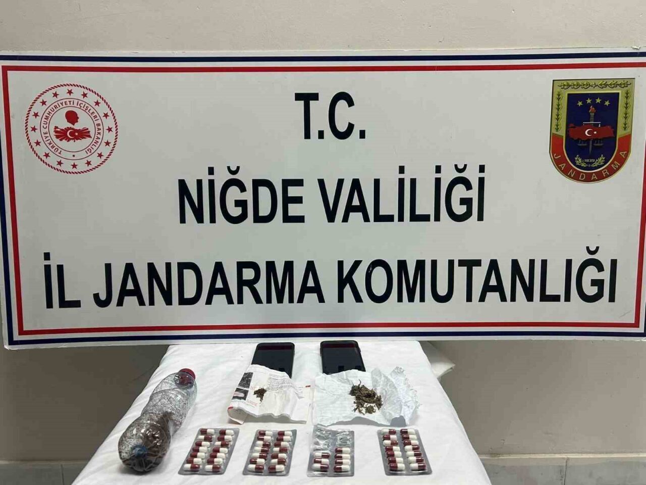 Niğde İl Jandarma Komutanlığı, uyuşturucu madde imal eden ve yasadışı