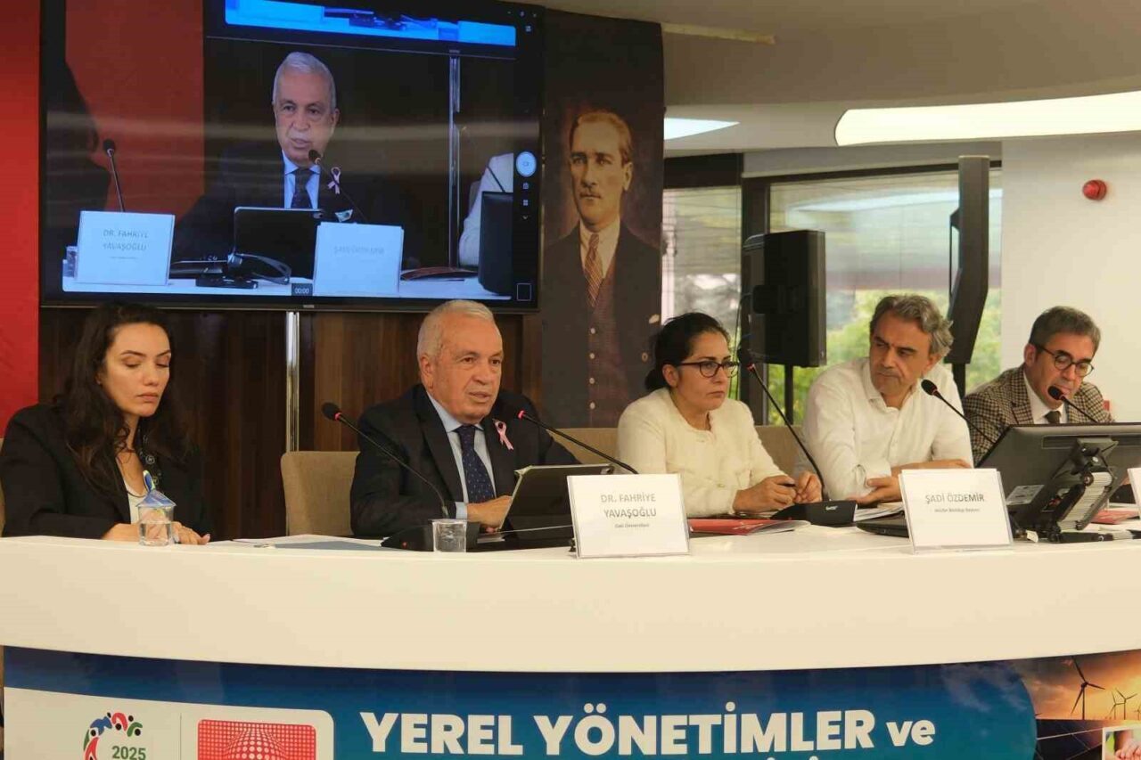 Nilüfer Belediye Başkanı Şadi Özdemir, Türkiye Belediyeler Birliği çalıştayında ilçedeki