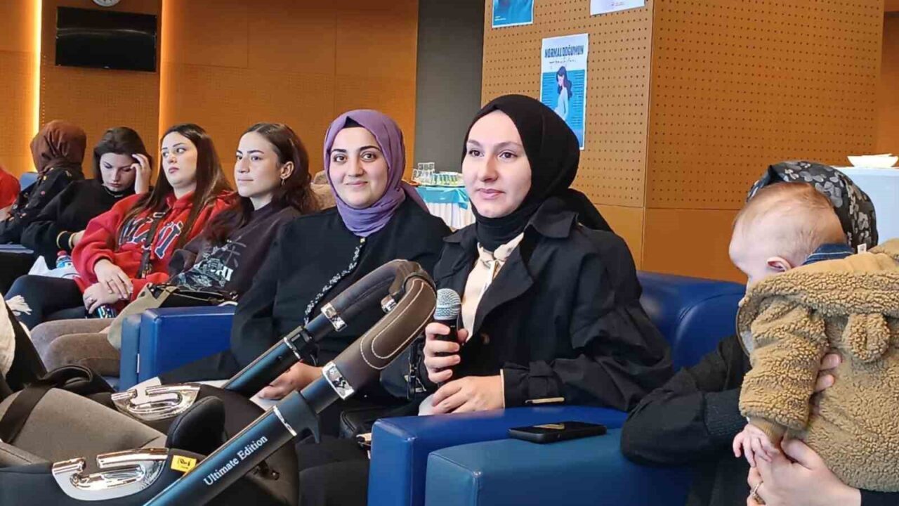 Eskişehir İl Sağlık Müdürlüğü, 'Doğum Çemberi: Kalpten Kalbe' etkinliğiyle anne-bebek