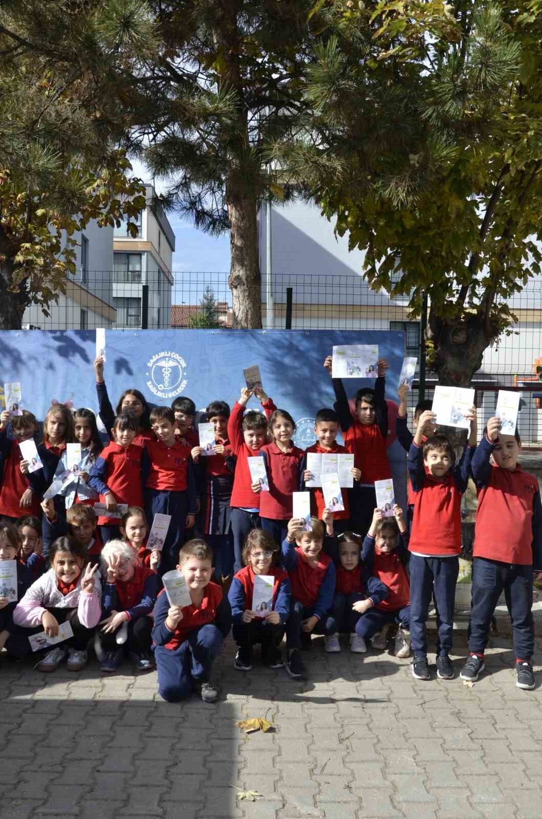 Eskişehir İl Sağlık Müdürlüğü, Batıkent Ticaret Borsası İlkokulu'nda "Sağlıklı Çocuk,