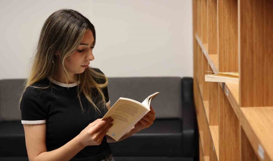 Antalya Büyükşehir Belediyesi, Üniversite Öğrencilerine Barınma Desteği Sağlamayı Sürdürüyor Antalya Büyükşehir Belediyesi, üniversite öğrencilerine yönelik yurt imkânlarıyla barınma sorununu