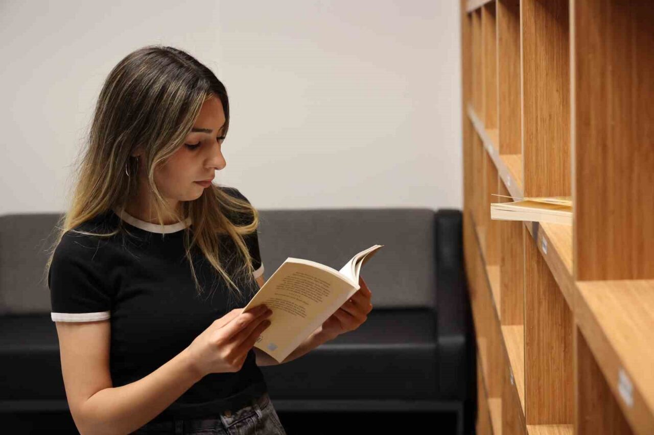 Antalya Büyükşehir Belediyesi, üniversite öğrencilerine yönelik yurt imkânlarıyla barınma sorununu