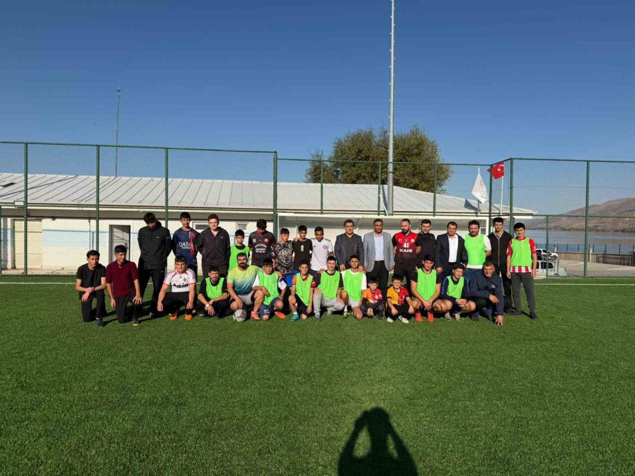 Sivrice ilçesinde, "Hazarbaba’da Spor ve Sağlıklı Yaşam Projesi" kapsamında öğrenciler