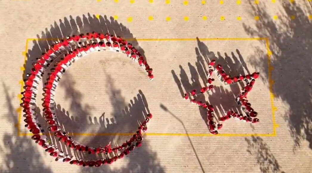 Elazığ'da Salim Hazardağlı İlkokulu'nda 29 Ekim Cumhuriyet Bayramı için 120