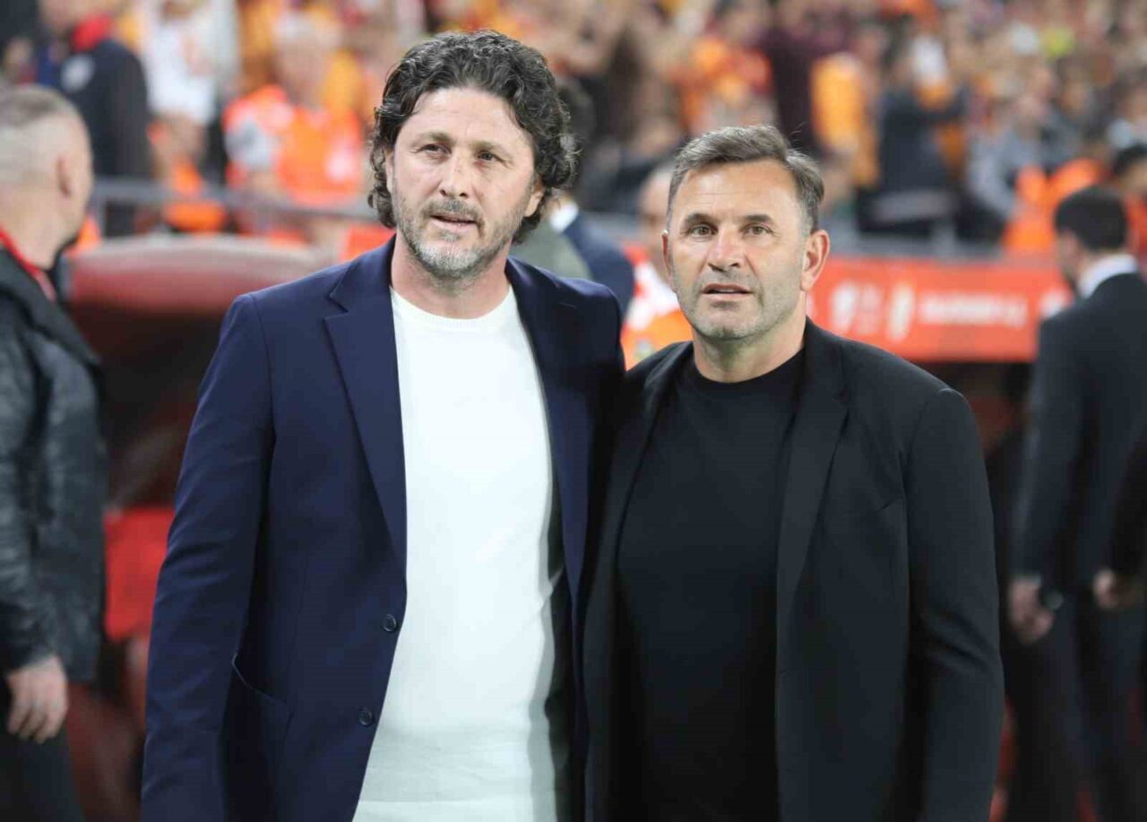 Galatasaray'ın teknik patronu Okan Buruk ve Trabzonspor'un teknik direktörü Fatih
