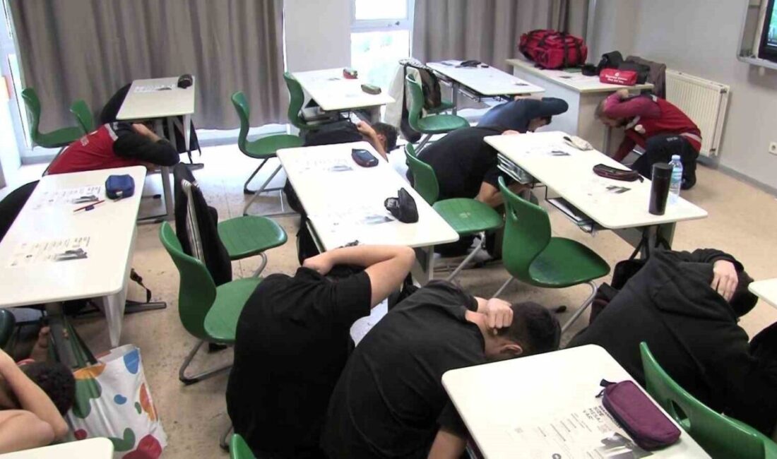 Milli Eğitim Bakanlığı, "Afetler ve Dayanıklılık Ayı" etkinlikleri çerçevesinde, Türkiye