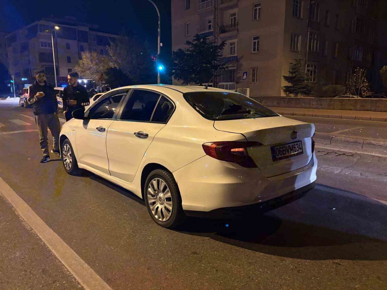 Kayseri'nin Melikgazi ilçesinde, trafikte tartışan 3 kişi, M.T. ve arkadaşlarının