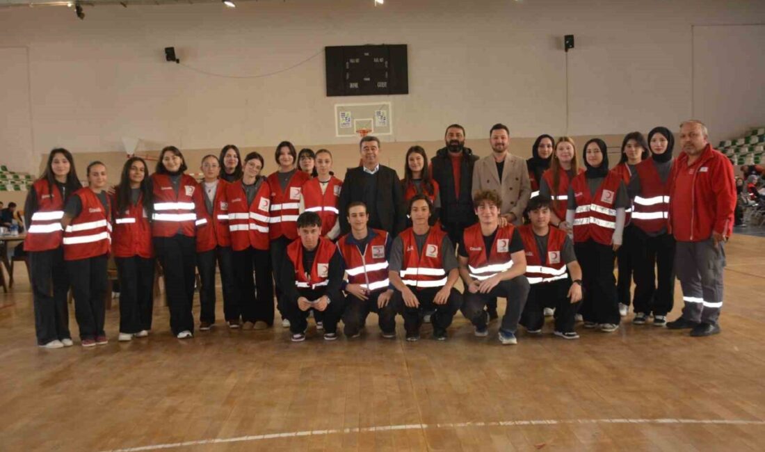 Ünye Mustafa Rakım Anadolu Lisesi’nden Anlamlı Kan Bağışı Kampanyası: 209 Ünite Kan Toplandı Ünye Mustafa Rakım Anadolu Lisesi, kan bağışı kampanyası düzenleyerek 209