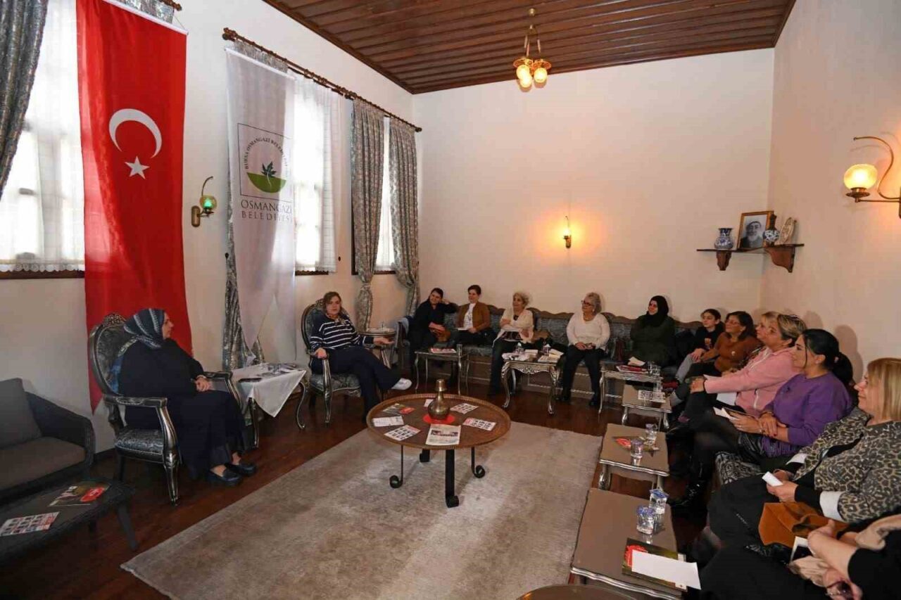 Osmangazi Belediyesi, okuma kültürünü yaymak hedefiyle düzenlediği Kolektif Okuma etkinliğinde