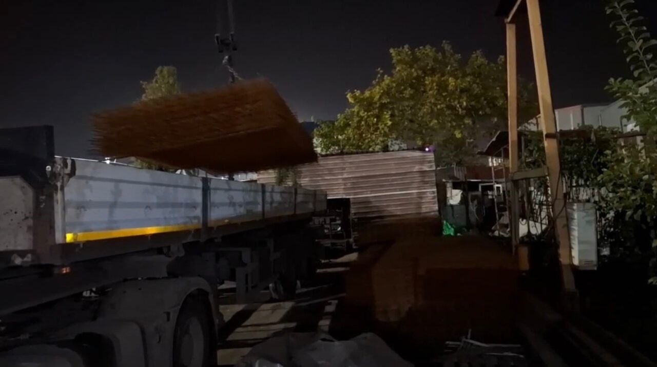 Osmaniye'de Organize Sanayi Bölgesi'nden 18 ton hasır çeliği çalan E.Ö.