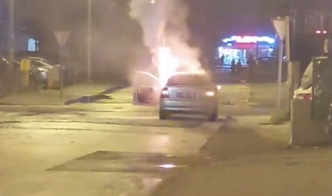 Düzce’de Seyir Halindeki Otomobil Kül Oldu: İtfaiye Ekipleri Müdahale Etti Düzce’de Kiremitocağı Mahallesi’nde seyir halindeki 34 KMC 81 plakalı Opel