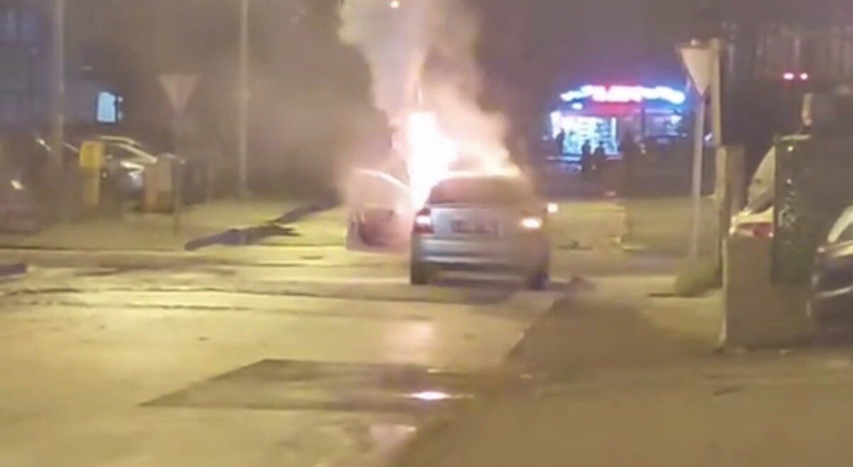 Düzce’de Kiremitocağı Mahallesi’nde seyir halindeki 34 KMC 81 plakalı Opel