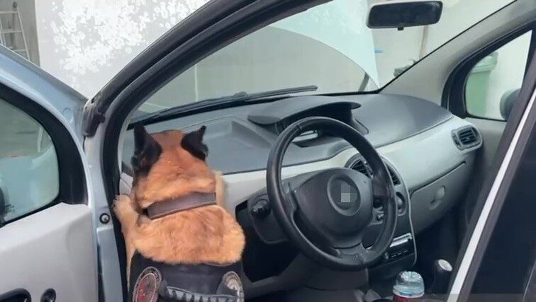 Kocaeli'de uyuşturucu ticaretiyle mücadele kapsamında durdurulan bir araçta, yapılan aramada