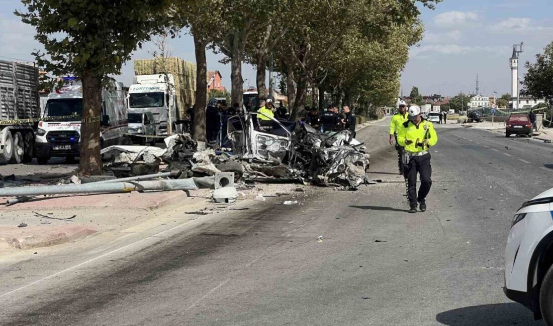 Konya'nın Meram ilçesinde kırmızı ışıkta bekleyen Mevlüt Külcü'nün otomobili, hızla