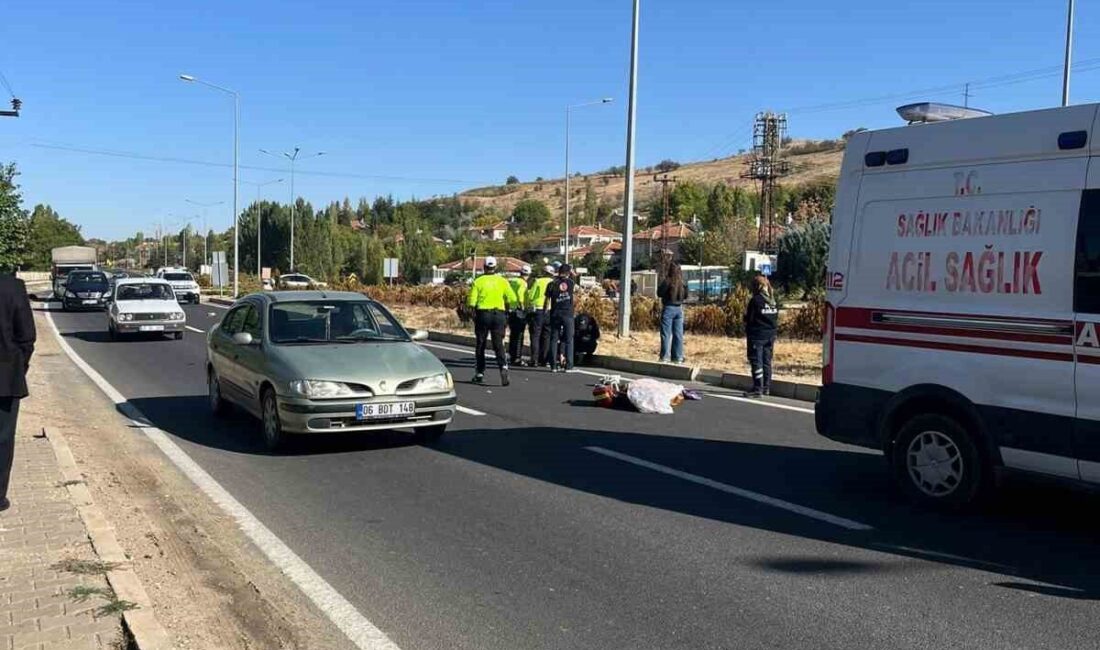 Kırşehir’de Yaya Olarak Geçiş Yapan Kadına Otomobil Çarptı, Hayatını Kaybetti Kırşehir’de karşıya geçmeye çalışan Nazlı A., S.Ö. yönetimindeki otomobilin çarpması