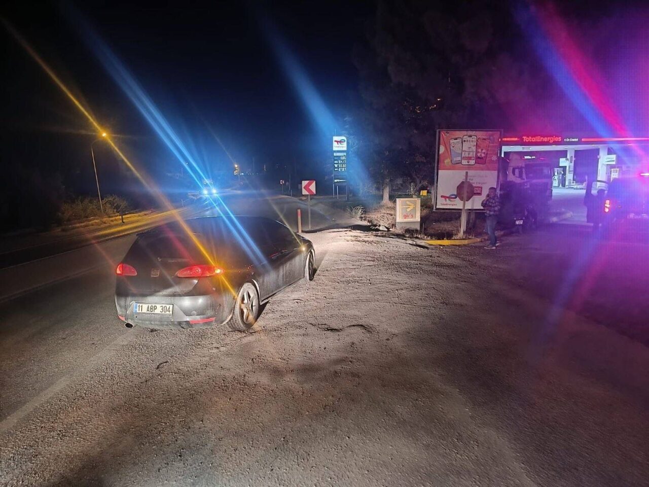 Bilecik’teki trafik kazasında otomobil ve motosiklet çarpıştı. E.K. yönetimindeki otomobil,