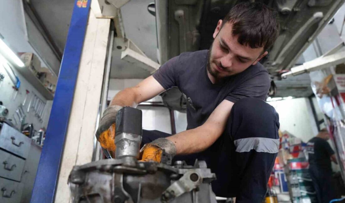 Samsun'da sanayi ustaları, kış ayları öncesinde bakım yaptırılmayan araçlarda motor