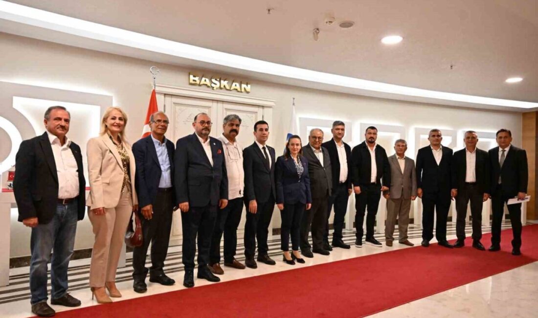 Antalya’da Muhtarlar Günü Kutlaması: Başkan Vekili Özdemir, Muhtarların Önemi Üzerine Vurgu Yaptı Antalya Muhtarlar Derneği Başkanı Süleyman Kabaağaç, 19 Ekim Muhtarlar Günü'nde