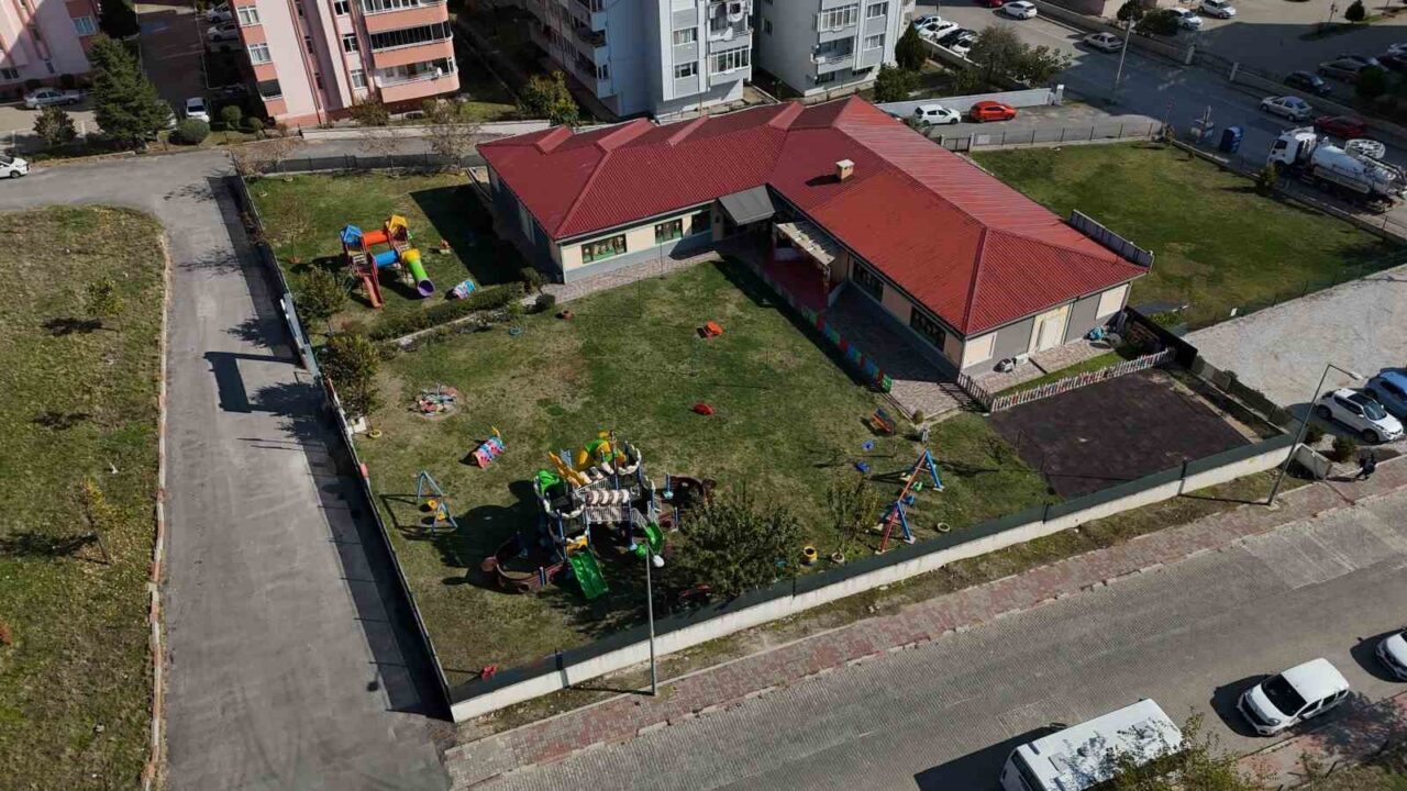 Edirne’de Öğretmenin Gündüz Bakımevinde Uykudaki Çocuğu Isırdığı İddiası: Aile Suç Duyurusunda bulundu