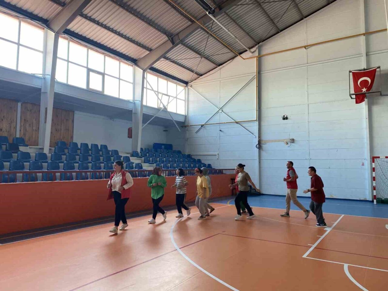 Düzce'nin Akçakoca Gençlik Merkezi, özel eğitim alan öğrenciler için spor