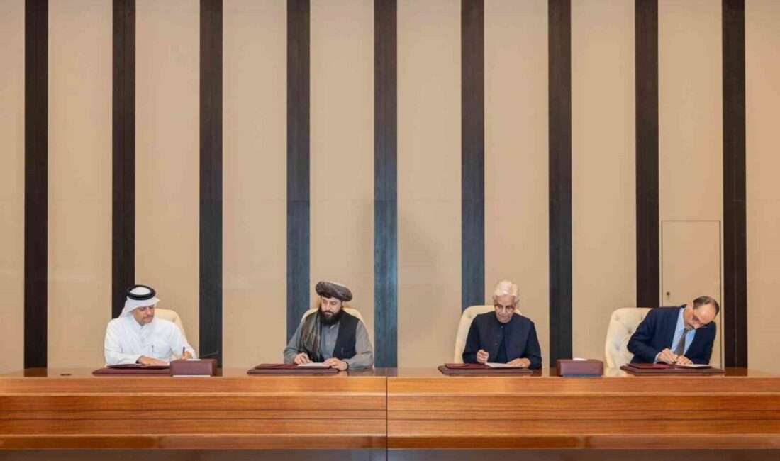 Pakistan ve Afganistan, Türkiye ve Katar’ın arabuluculuğunda kalıcı ateşkes konusunda uzlaştı Pakistan ve Afganistan, Türkiye ve Katar’ın aracılığı ile Doha’da kalıcı