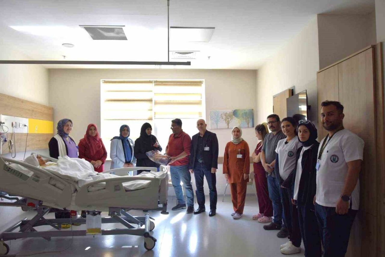 Bayburt Devlet Hastanesi yönetimi, Dünya Yaşlılar Günü kapsamında palyatif bakım