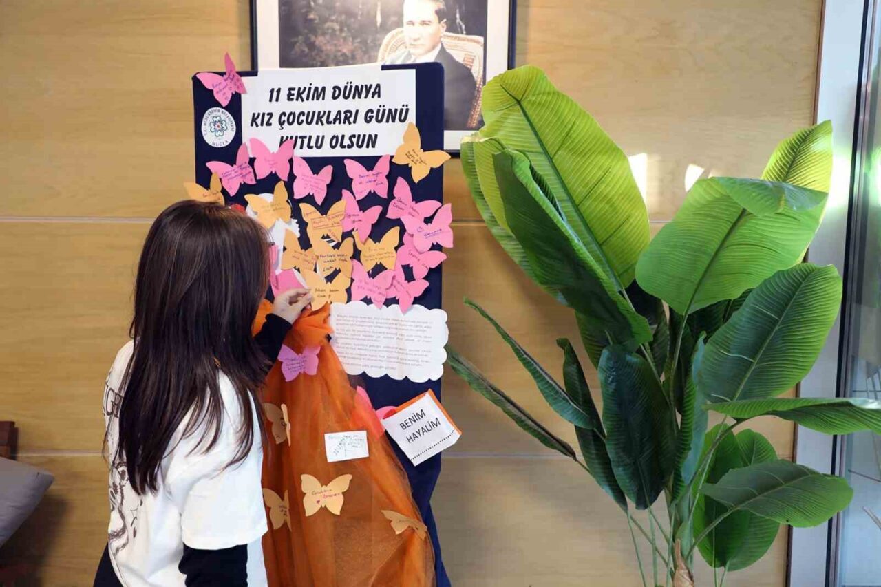 Muğla Büyükşehir Belediyesi, 11 Ekim Dünya Kız Çocukları Günü’nde kız