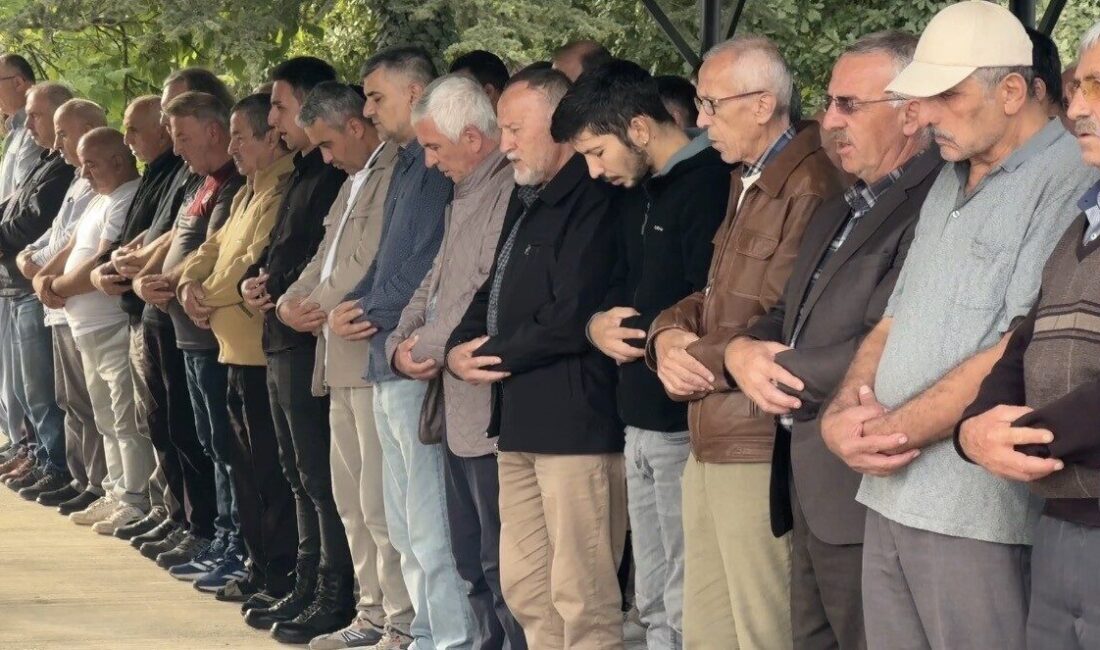 Kocaeli'deki patlamada yaşamını yitiren Murat Fırtına, Düzce'de akrabaları ve sevenlerinin