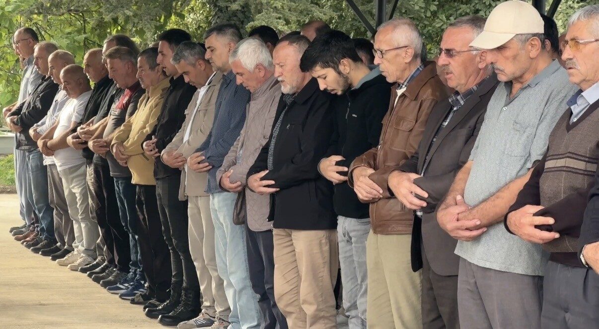 Kocaeli'deki patlamada yaşamını yitiren Murat Fırtına, Düzce'de akrabaları ve sevenlerinin