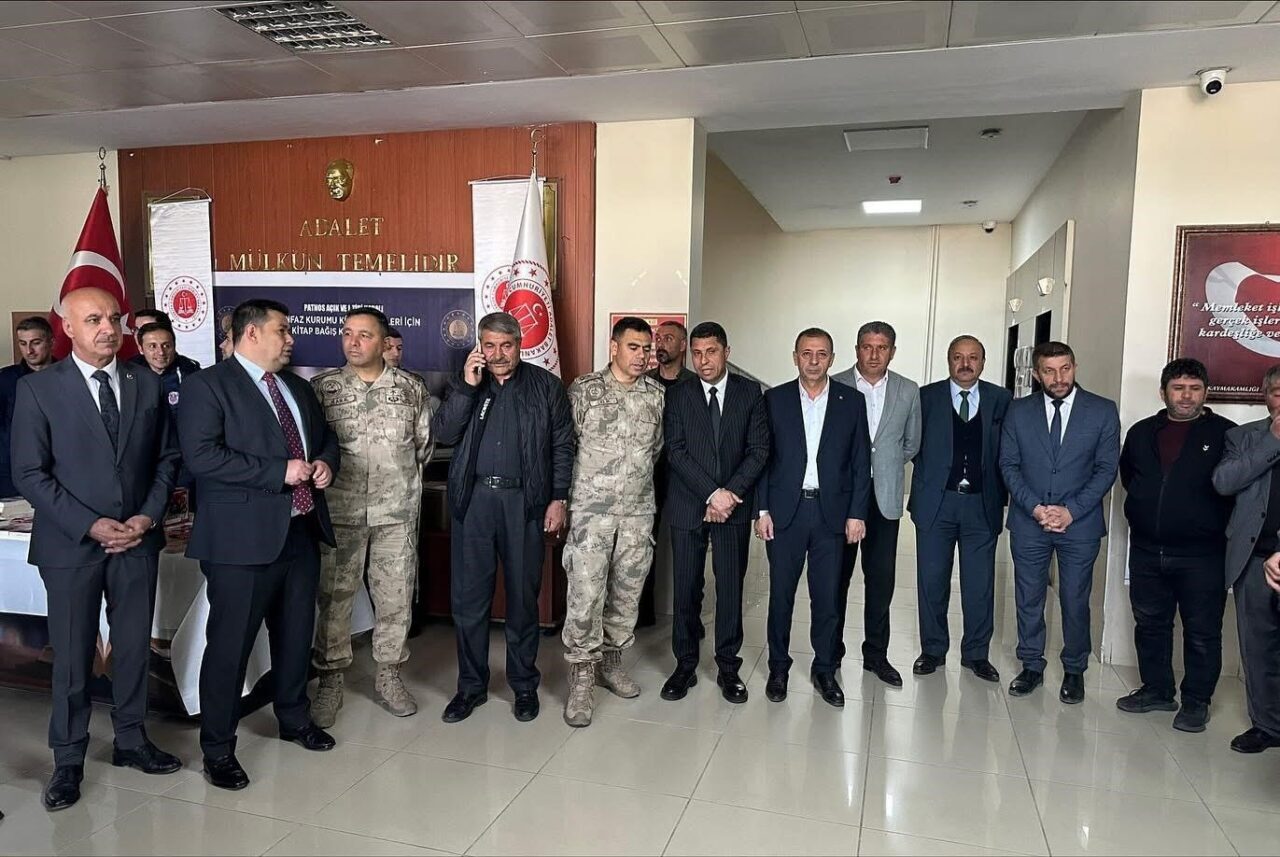 Ağrı'nın Patnos ilçesinde, Ceza İnfaz Kurumları kütüphanelerini zenginleştirmek için "Kitap