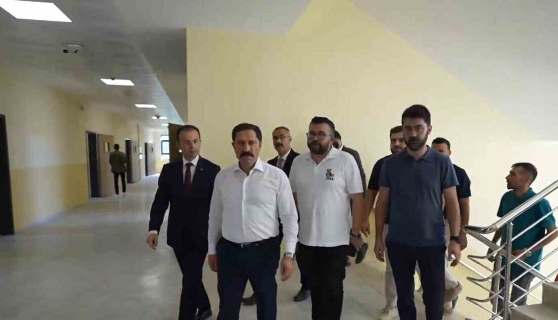 Hatay’da Yeni Okul İnşaatları Tamamlanma Aşamasında, Vali Masatlı Yerinde İncelemelerde Bulundu Hatay’ın Payas ilçesinde kırsal alanlara 24 derslikli ilkokul ve imam