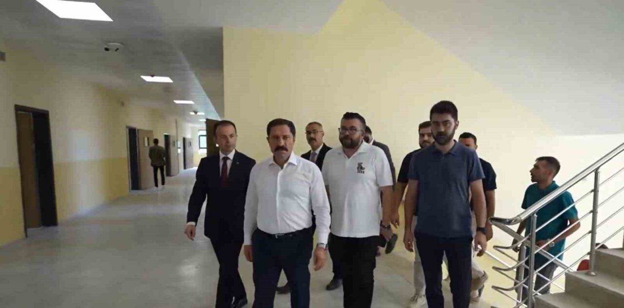 Hatay’ın Payas ilçesinde kırsal alanlara 24 derslikli ilkokul ve imam