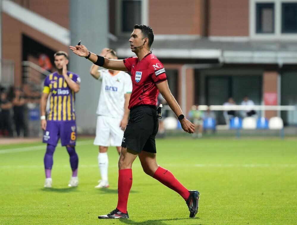 PFDK, Trabzonspor ile Gaziantep FK karşılaşmasını yöneten hakem Arda Kardeşler’e,
