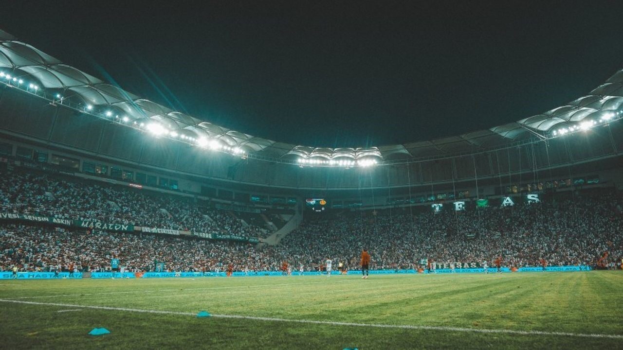 Bursaspor, Muş Spor maçında yaşanan olaylar nedeniyle PFDK'dan 1 maç