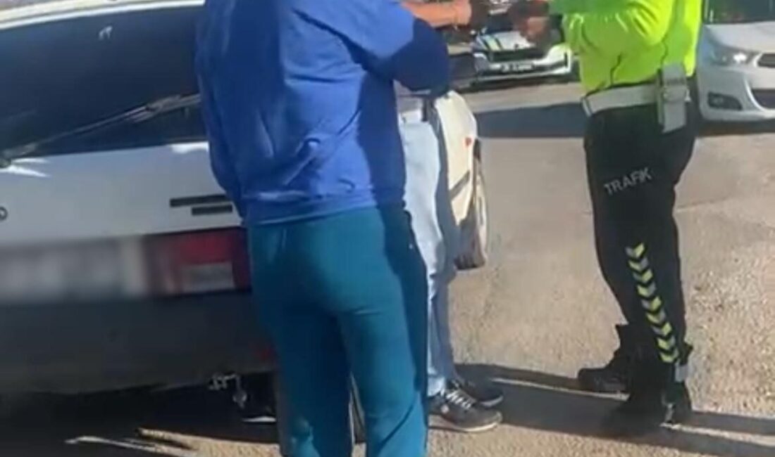 Sinop’ta ‘Dur’ İhtarı üzerine kaçan otomobil sürücüsü, kovalamaca sonrası yakalanarak 79 bin 682 TL ceza aldı. Sinop'un Gelincik Mahallesi'nde M.A. yönetimindeki araç, polis ekiplerinin 'dur' çağrısına