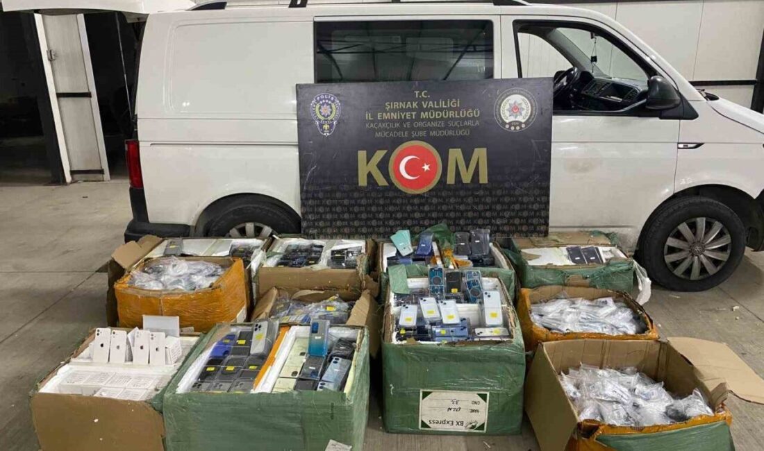 Şırnak'ın Silopi ilçesinde, dur ihtarına uymayan araçta 45 milyon lira