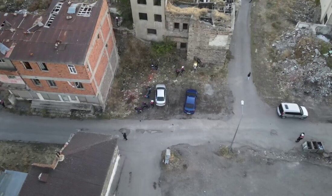 Erzurum’da Metruk Binalara Yönelik Kontroller Sıkı Bir Şekilde Devam Ediyor Erzurum Emniyet Müdürlüğü, metruk binalara yönelik denetim ve operasyonlarını sürdürüyor.