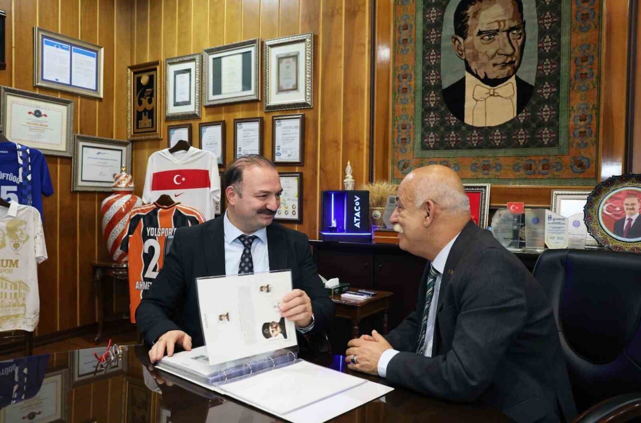 Posta ve Telgraf Teşkilatı ile Türkiye Filateli Dernekleri Federasyonu'nun düzenlediği