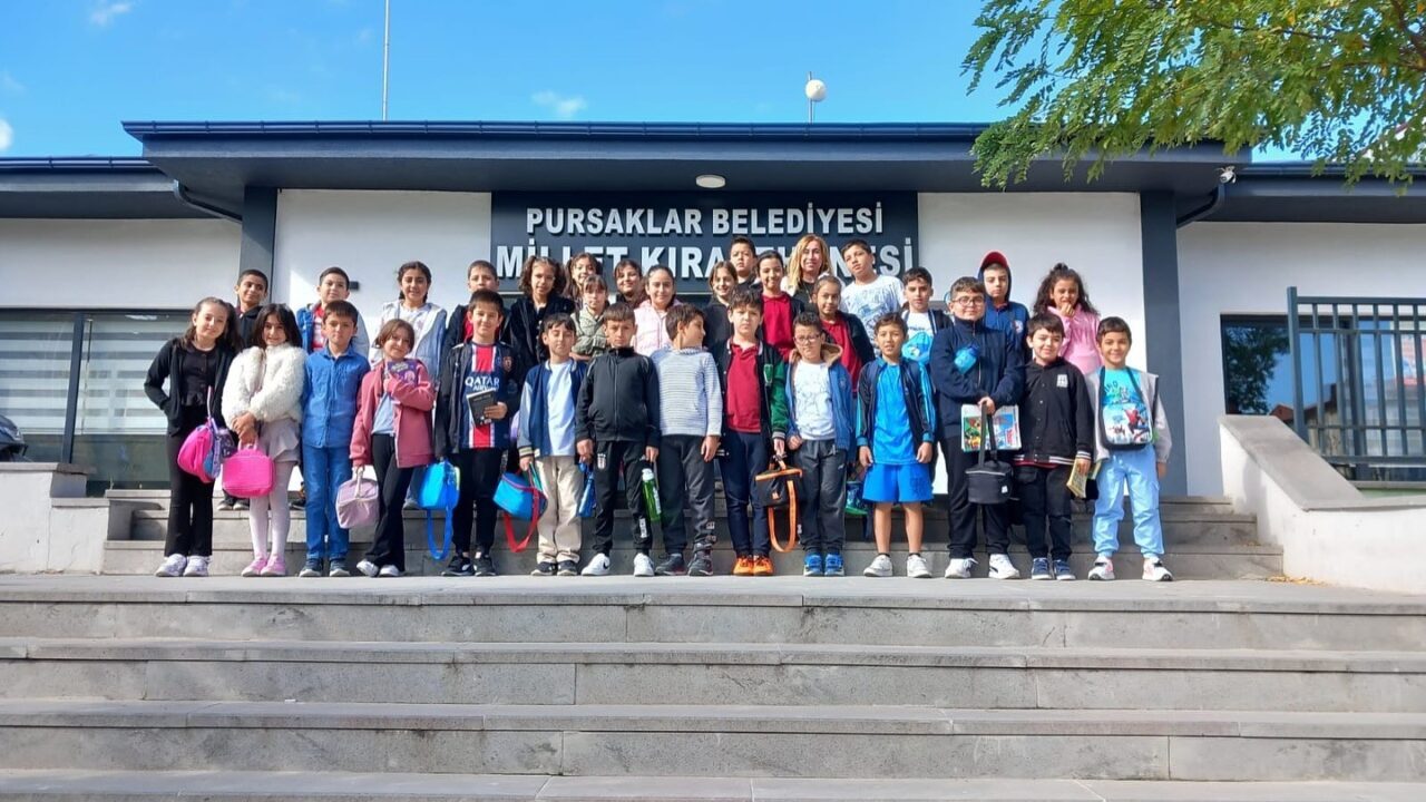Pursaklar Belediyesi, Ayyıldız İlkokulu öğrencileri için Yunus Emre Millet Kıraathanesi'nde